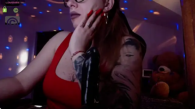 Snapshot of SonyaDevon chatting on 11, 2, 2025 SonyaDevon online show from 11, 2, 2025