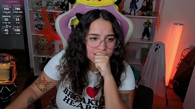 Snapshot of Sweet_sully__ chatting on 29, 10, 2025 Sweet sully online show from 29, 10, 2025