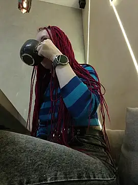 Frost foxy online show from 21, 12, 2025