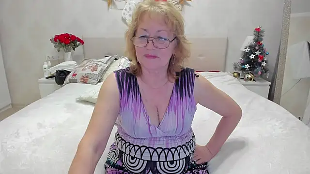 Snapshot of laylaroma chatting on 8, 1, 2025 laylaroma online show from 8, 1, 2025