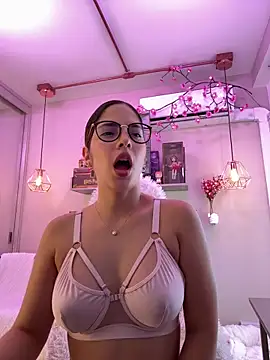 Zoe Bae online show from 10, 3, 2026