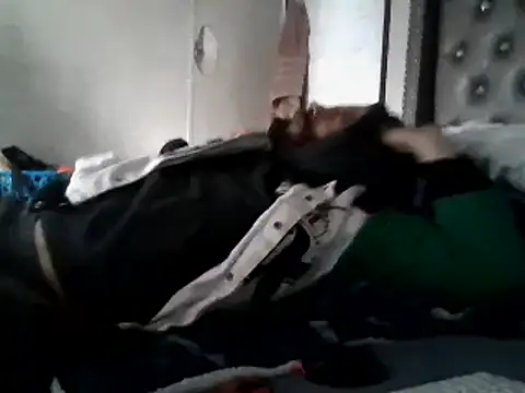 Sitonmyface2020xh online show from 24, 2, 2025