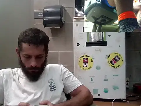 Sitonmyface2020xh online show from 15, 10, 2025