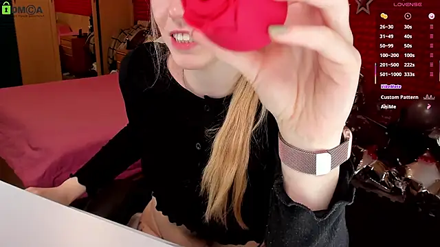 Snapshot of KinsleyHottie chatting on 22, 3, 2025 KinsleyHottie online show from 22, 3, 2025