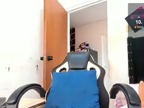 Snapshot of ebonnylatinx chatting on 12, 12, 2024 ebonnylatinx online show from 12, 12, 2024