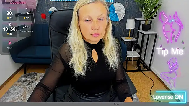 Abby Moore  online show from 16, 9, 2025