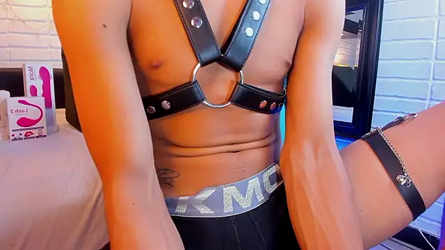 Snapshot of AlanNaughty chatting on 7, 12, 2024 AlanNaughty online show from 7, 12, 2024