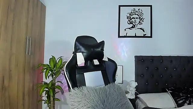 AlanNaughty online show from 19, 11, 2025