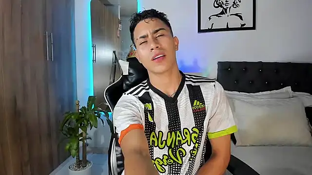 AlanNaughty online show from 26, 3, 2026