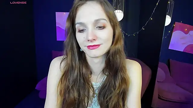 Snapshot of MirandaGlow chatting on 19, 2, 2025 MirandaGlow online show from 19, 2, 2025