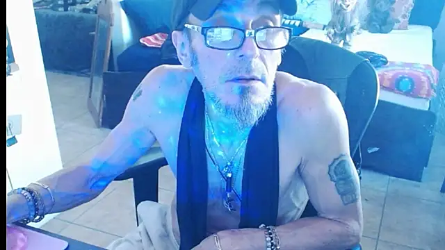 Snapshot of mycock2474u chatting on 18, 2, 2025 mycock2474u online show from 18, 2, 2025