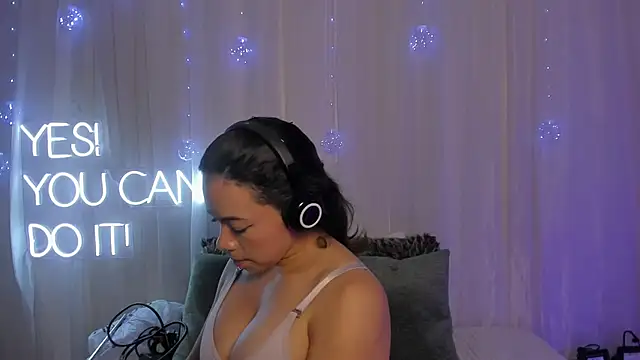 carolgaita online show from 2, 2, 2025