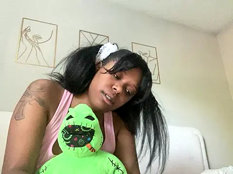 Snapshot of bunnypillow chatting on 12, 9, 2025 bunnypillow online show from 12, 9, 2025