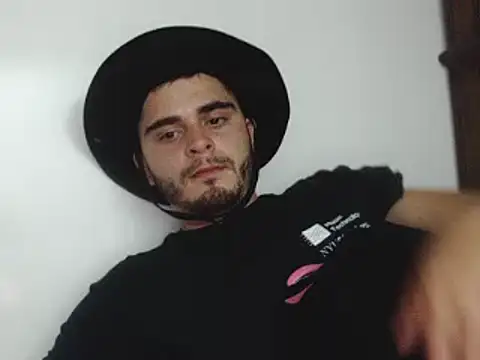 Snapshot of Fuyuichirou chatting on 12, 12, 2024 Fuyuichirou online show from 12, 12, 2024