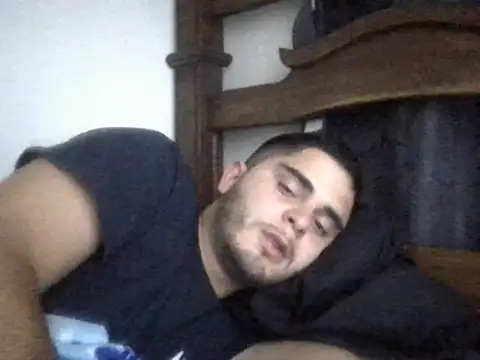 Snapshot of Fuyuichirou chatting on 18, 12, 2025 Fuyuichirou online show from 18, 12, 2025