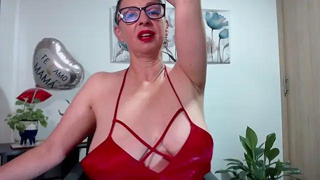 Snapshot of pattymaturex chatting on 25, 9, 2025 pattymaturex online show from 25, 9, 2025