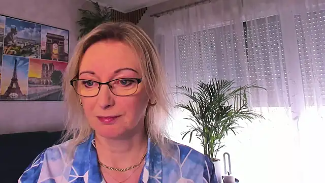 vanessa chat online show from 31, 3, 2026