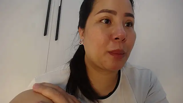 Squirt tsunami 268 online show from 12, 3, 2025