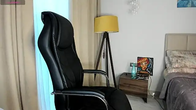 Colette  1977 online show from 18, 2, 2026