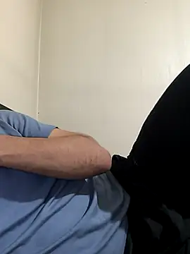 Snapshot of Mahmut_34_34_ chatting on 12, 10, 2025 Mahmut 34 34 online show from 12, 10, 2025