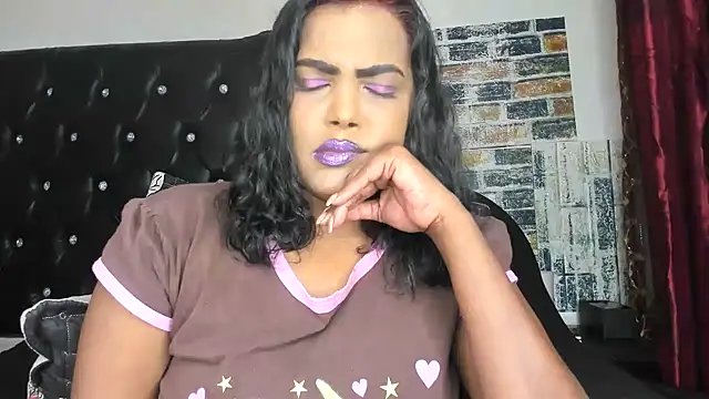 MySweetBitch143 online show from 27, 10, 2025