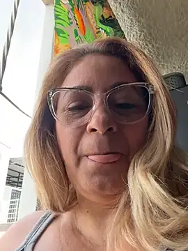 x elena x online show from 4, 12, 2024