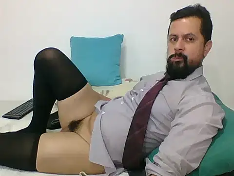 TRIISTAN KING10 online show from 10, 2, 2025