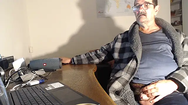 silvio-aus-luzern-CH online show from 23, 10, 2025