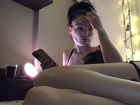 denisestar10 online show from 25, 1, 2025