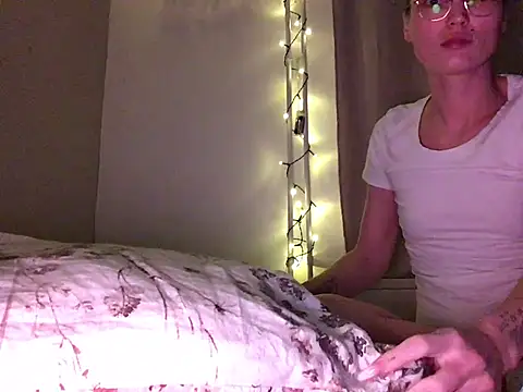 denisestar10 online show from 26, 1, 2025