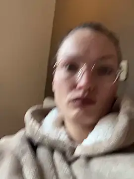 denisestar10 online show from 5, 2, 2025