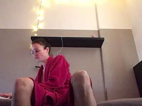 denisestar10 online show from 3, 3, 2025