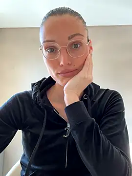 denisestar10 online show from 24, 9, 2025