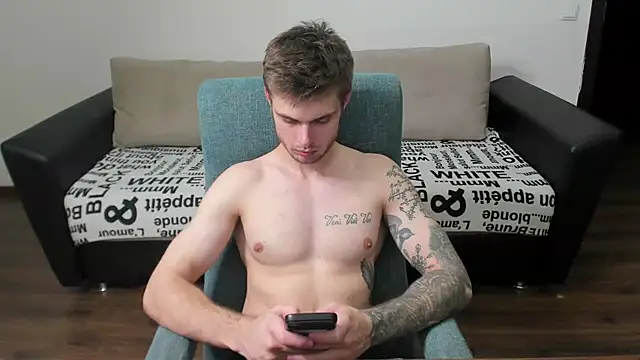 maks wolfis online show from 21, 12, 2024