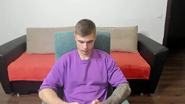 maks wolfis online show from 25, 1, 2025