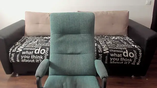 maks wolfis online show from 2, 3, 2025