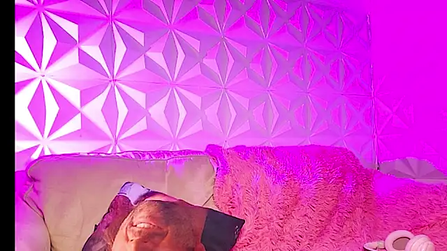 Satyn doll online show from 6, 2, 2026