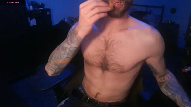 SexxxyLouis online show from 3, 10, 2025