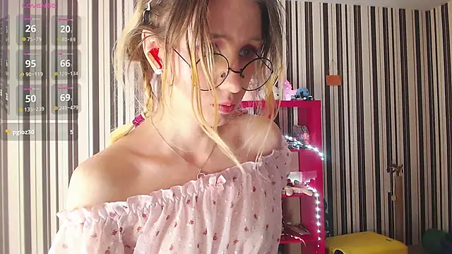 Snapshot of _Hanna_Moon_ chatting on 11, 1, 2025 Hanna Moon online show from 11, 1, 2025