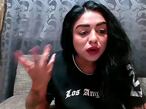 Snapshot of indianishkq7 chatting on 1, 2, 2025 indianishkq7 online show from 1, 2, 2025