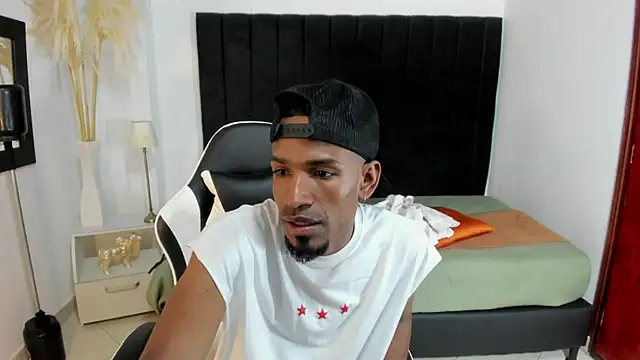 anhtony wayans online show from 8, 11, 2025