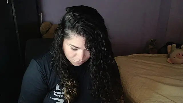 ANGELIQUE KLANE online show from 12, 1, 2025