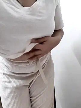 Snapshot of MumbaiMaskGirl chatting on 3, 3, 2025 MumbaiMaskGirl online show from 3, 3, 2025