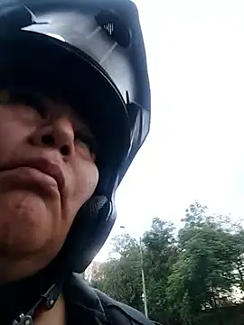 Brenda Berck  online show from 8, 4, 2026