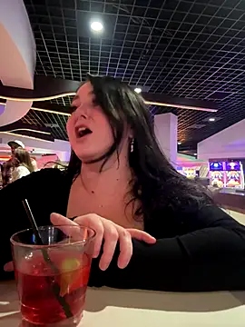 Snapshot of Kira_tattoo chatting on 23, 11, 2025 Kira tattoo online show from 23, 11, 2025