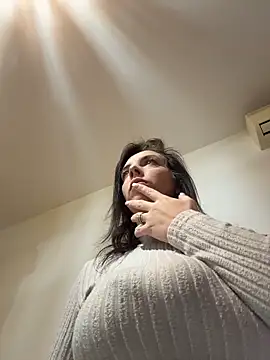 Almmaxxxx online show from 21, 2, 2026