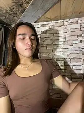 Snapshot of CasandraDiaz chatting on 13, 11, 2025 CasandraDiaz online show from 13, 11, 2025