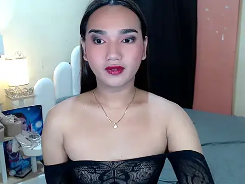 Snapshot of CasandraDiaz chatting on 25, 11, 2025 CasandraDiaz online show from 25, 11, 2025