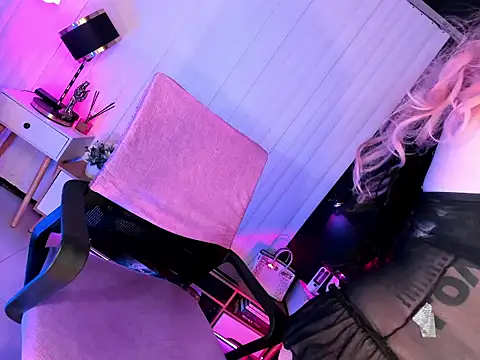 YOURGODDESSMONICA online show from 14, 11, 2025