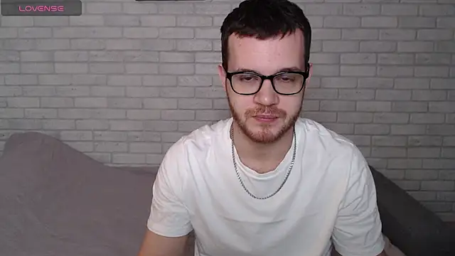 Snapshot of Alexxx_horny chatting on 20, 3, 2026 Alexxx horny online show from 20, 3, 2026